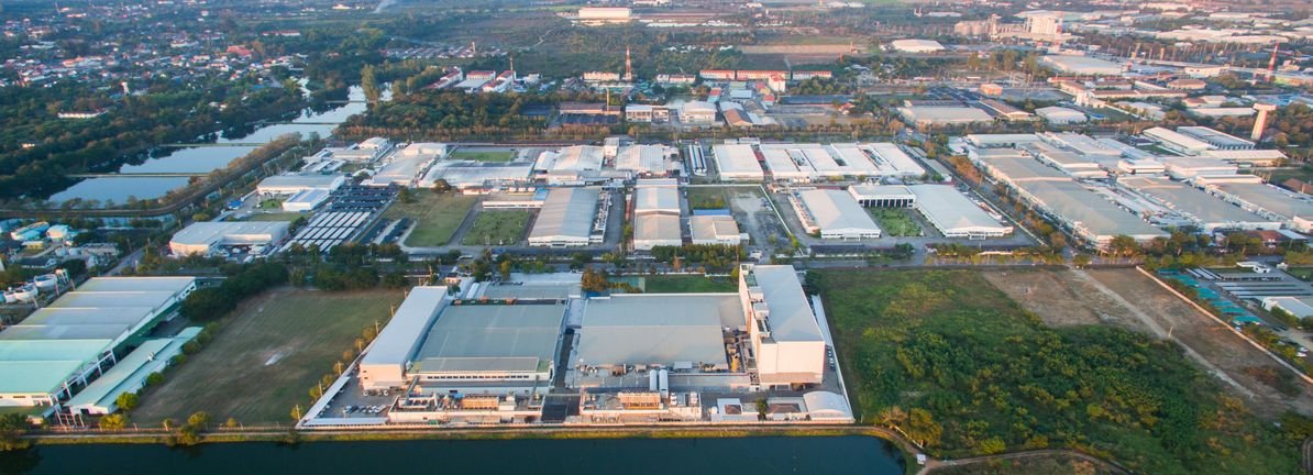 rexford-industrial-realty-(rexr):-exploring-valuation-following-analyst-coverage,-elliott-stake,-and-equity-offering-plans