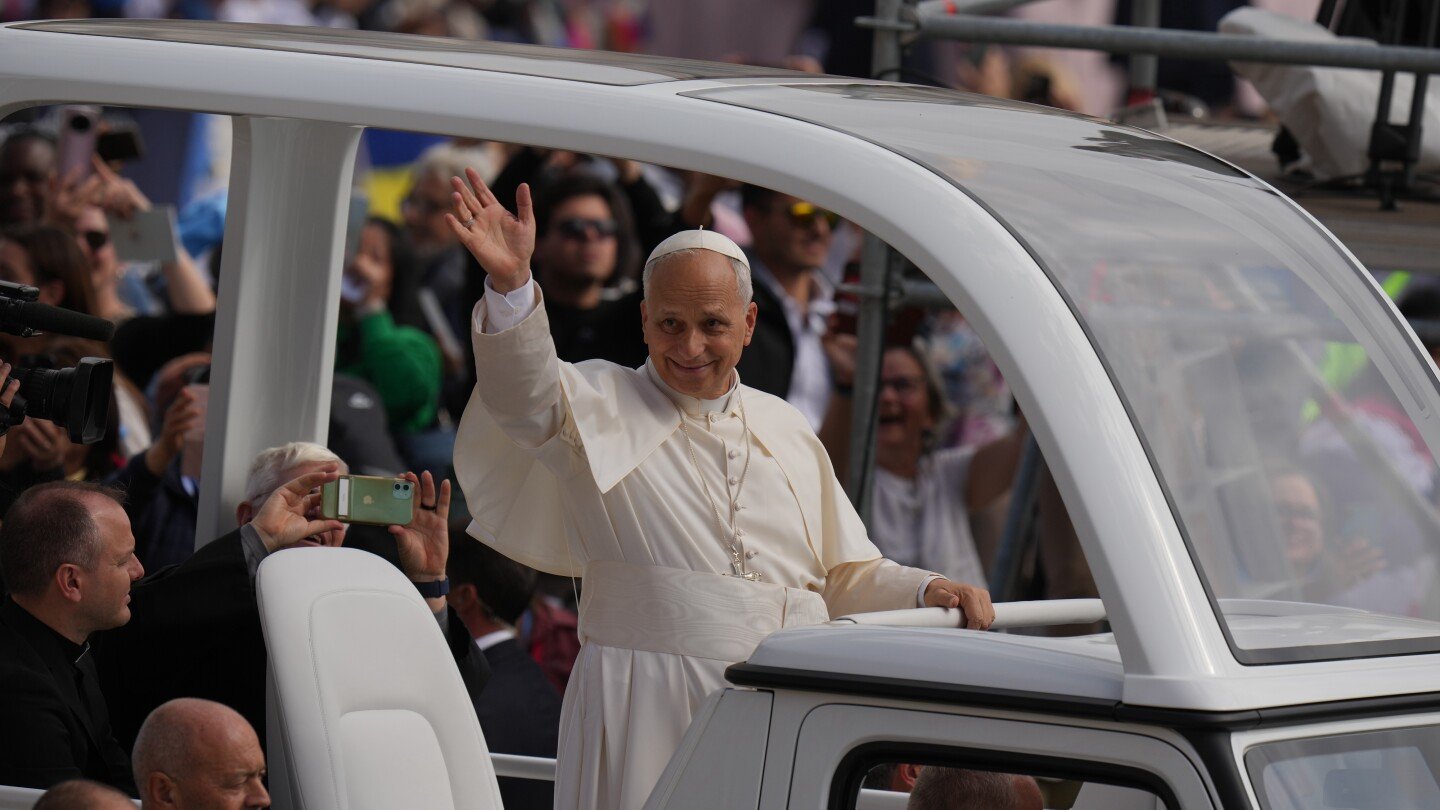 pope-leo-xiv-is-starting-to-correct-some-of-francis’-more-problematic-financial-decisions