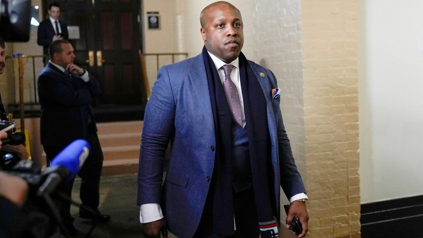 rep.-wesley-hunt-is-running-for-us-senate-in-texas,-defying-gop-leaders-to-take-on-cornyn-and-paxton