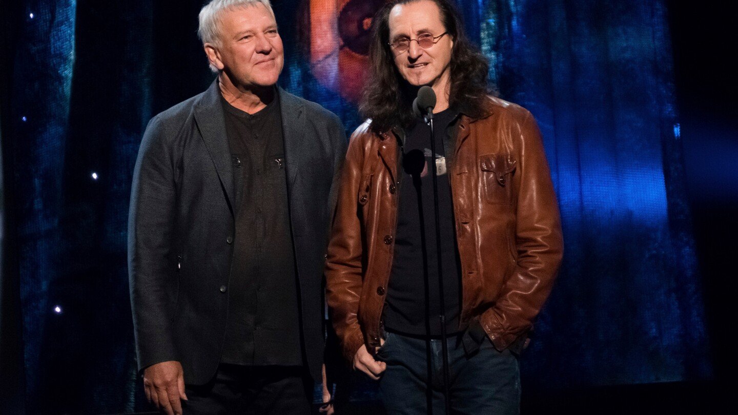 rush-announce-reunion-tour-five-years-after-the-death-of-drummer-neil-peart
