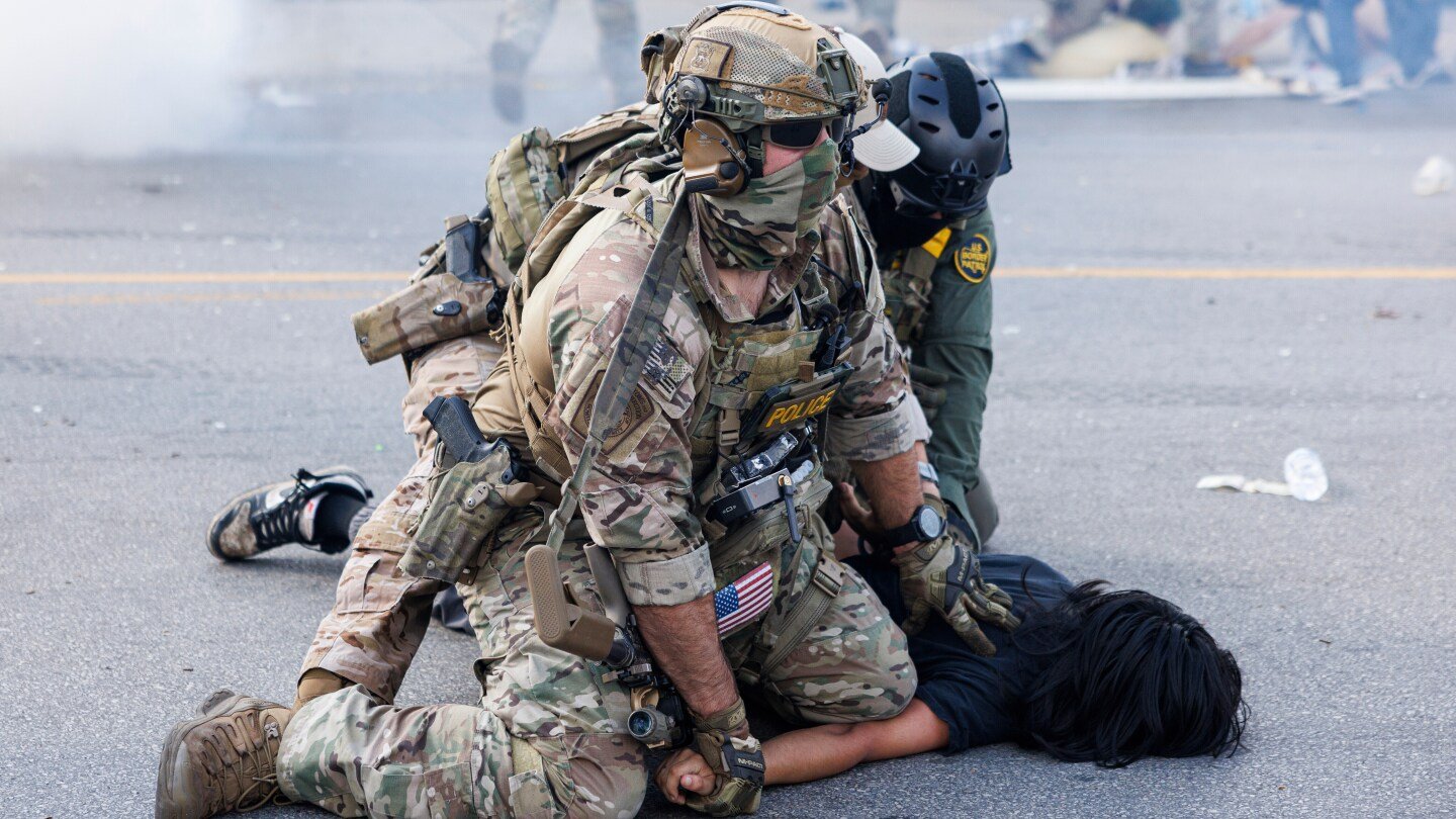 illinois,-chicago-sue-to-stop-trump-from-sending-national-guard-troops-to-the-city