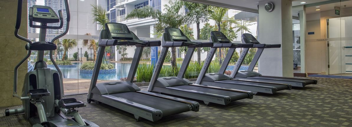 how-investors-are-reacting-to-united-parks-&-resorts-(prks)-analyst-upgrade-and-$500m-buyback-approval