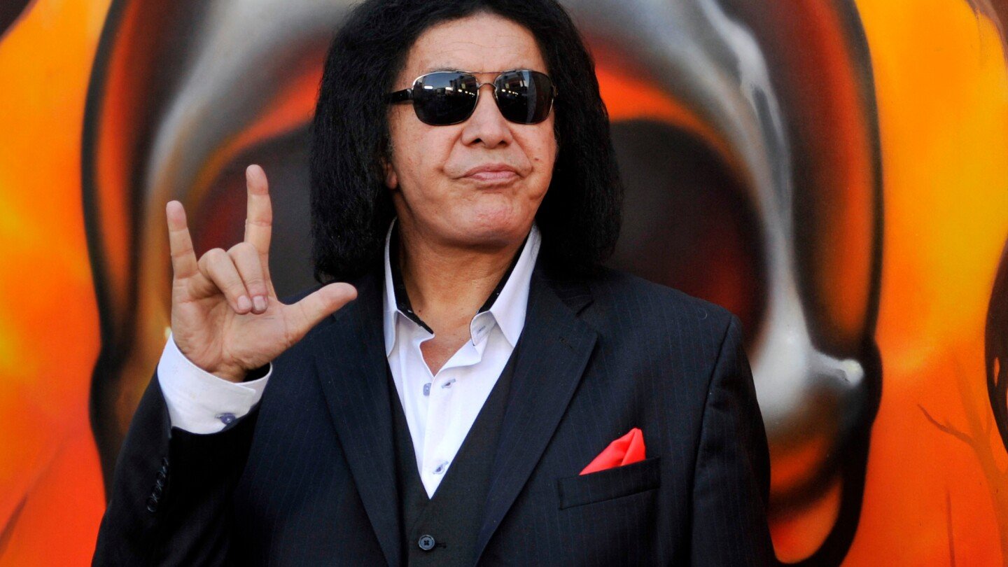 kiss-rocker-gene-simmons-recovering-after-crashing-suv