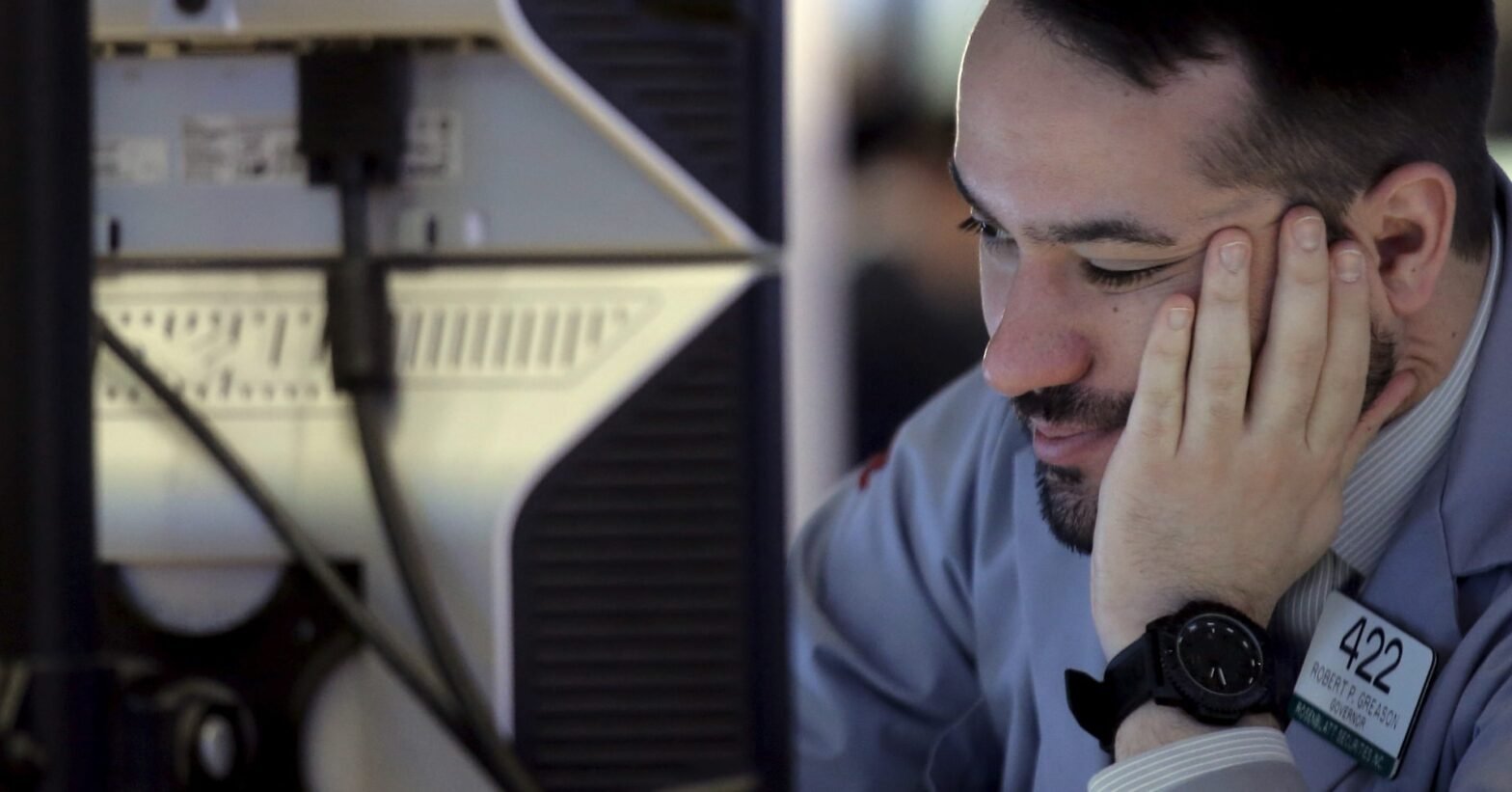 global-‘value’-tilt-intensifies-as-us-outflows-hit-‘growth’-stock-funds-hardest