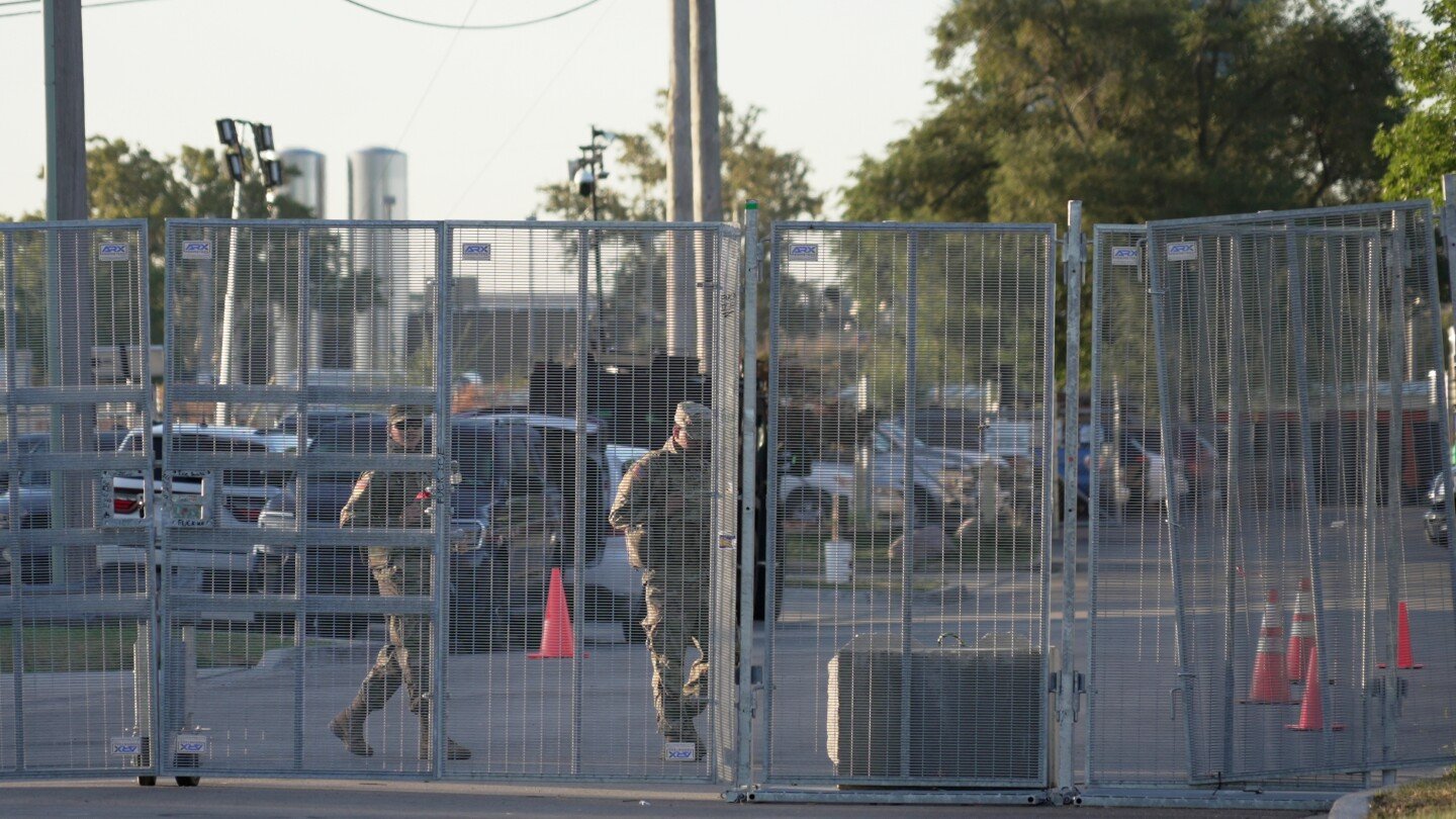 federal-court-to-weigh-trump’s-deployment-of-national-guard-troops-in-chicago-area