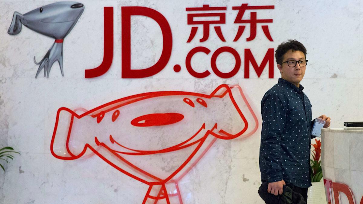 chinese-stocks-fall-on-tariff-threats,-rare-earth-companies-surge