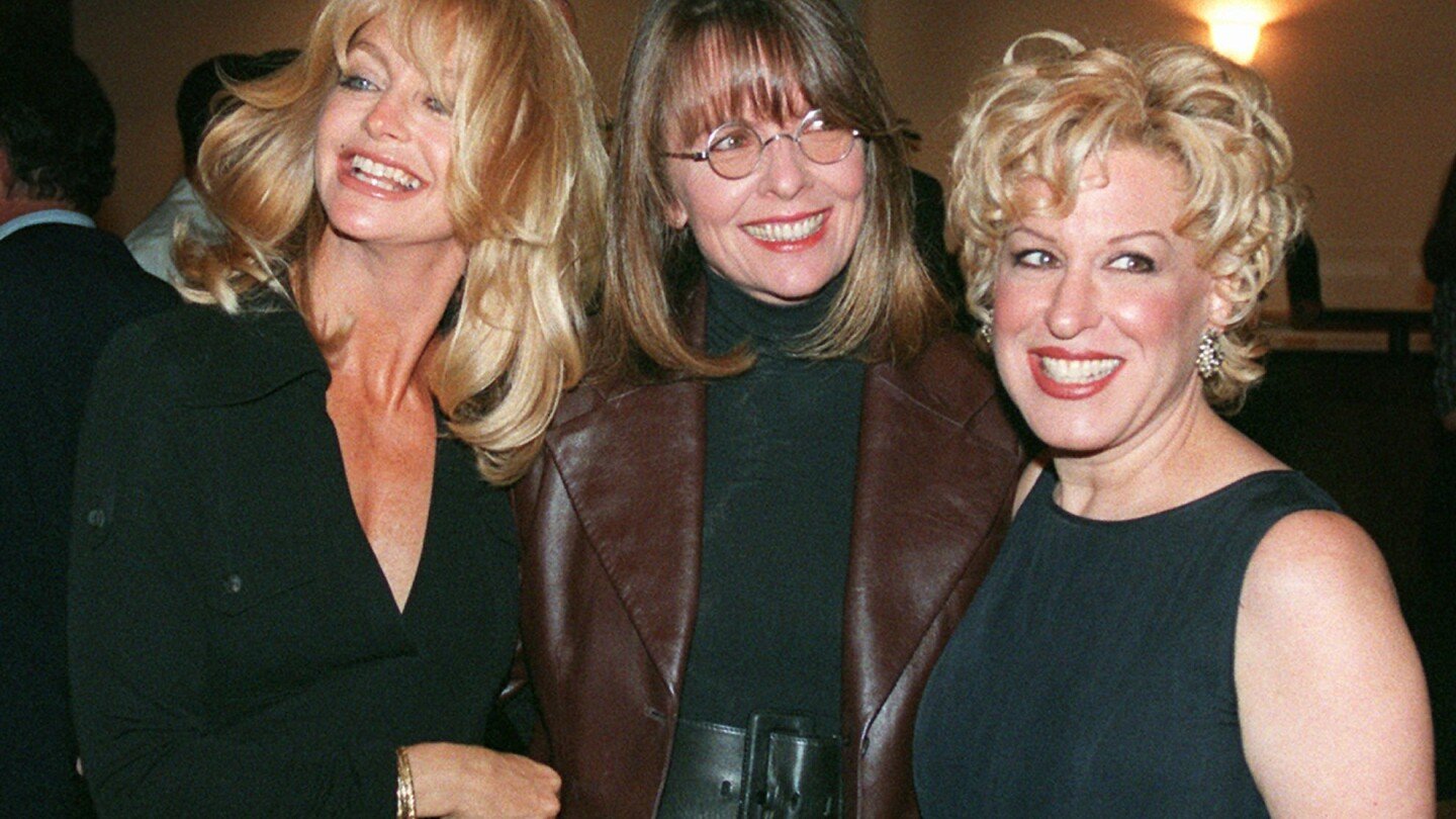 steve-martin-and-bette-midler-are-among-stars-paying-tribute-to-diane-keaton