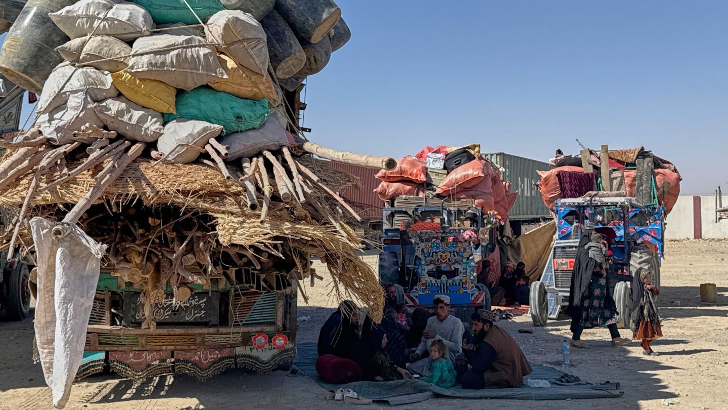 afghanistan-attacks-pakistani-border-posts