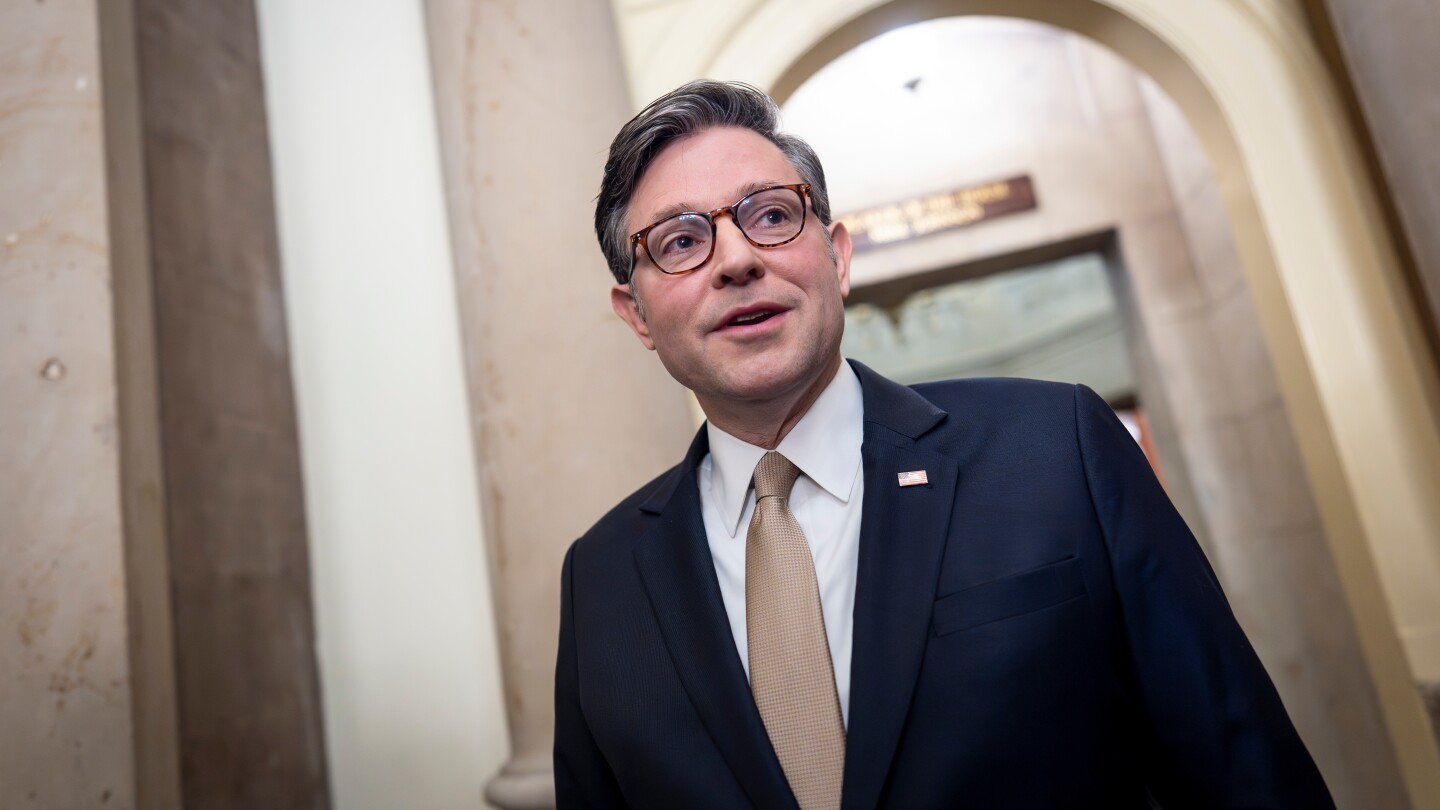 government-shutdown-could-be-the-longest-ever,-speaker-johnson-warns