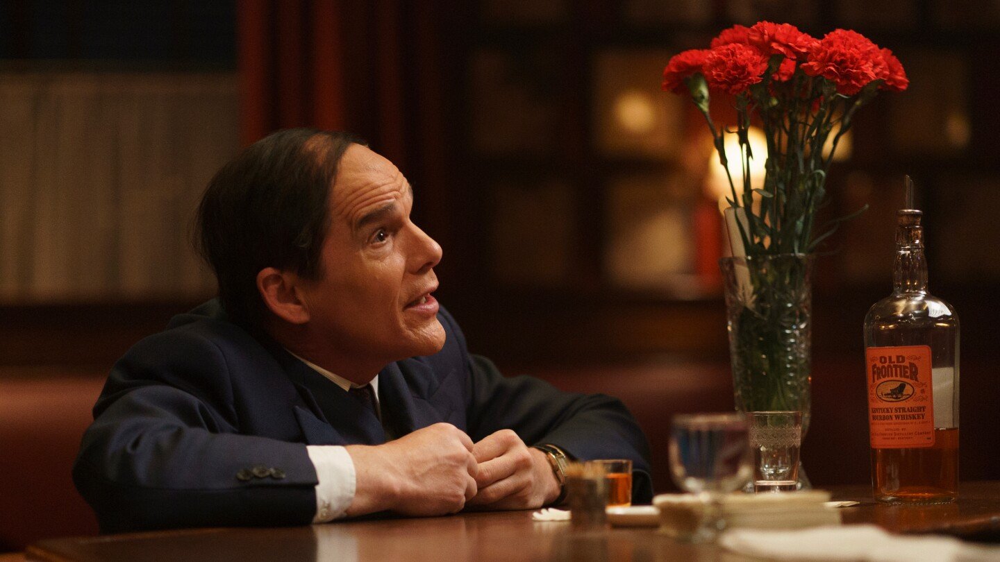 movie-review:-‘blue-moon’-is-a-poignant,-funny-valentine,-and-ethan-hawke-has-never-been-better