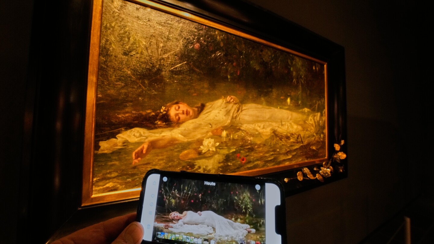 taylor-swift-fans-flood-german-museum-to-see-painting-echoing-her-hit-video-‘the-fate-of-ophelia’