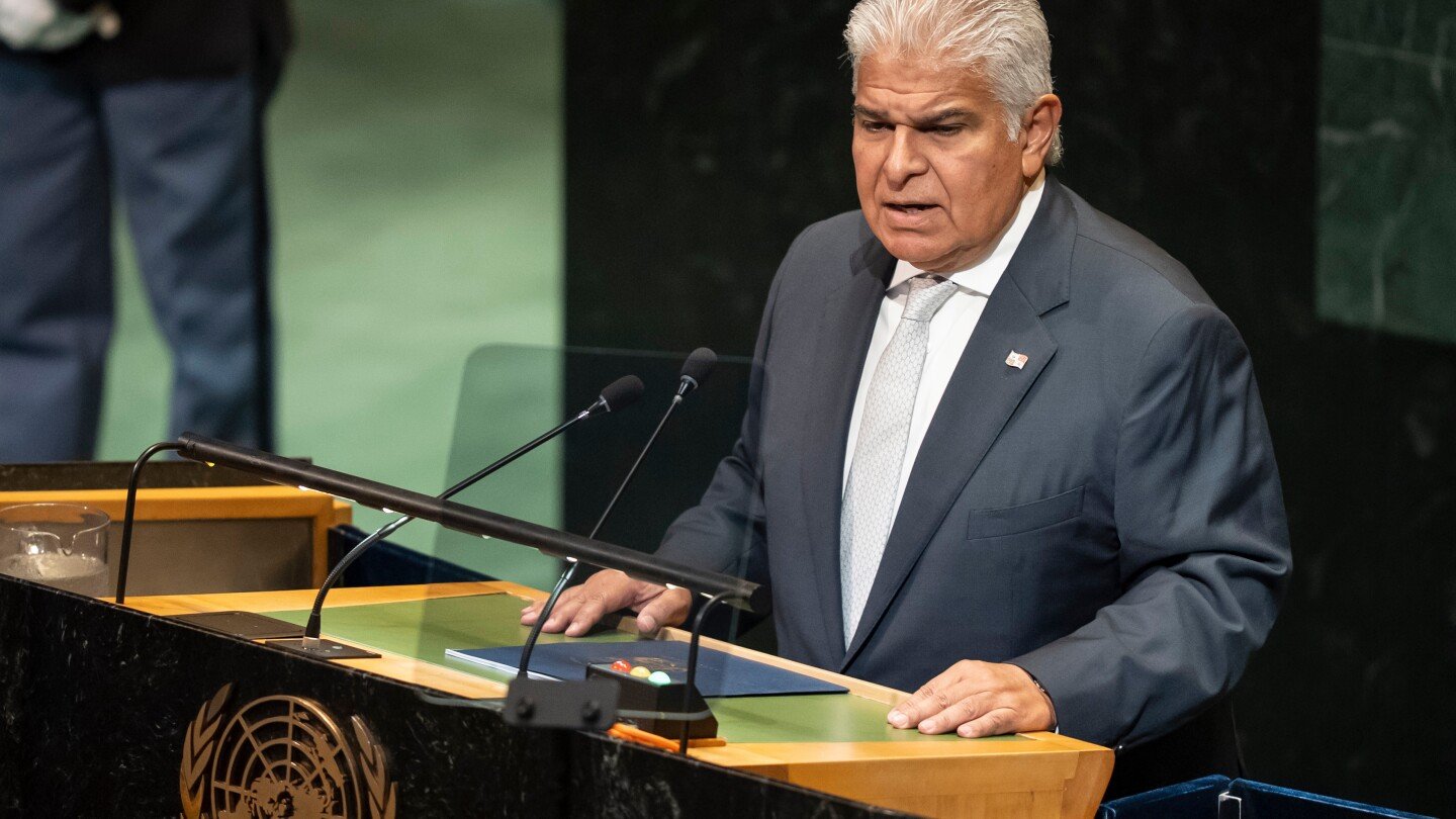 panama-president-says-us-embassy-threatened-to-cancel-visas-over-ties-to-china