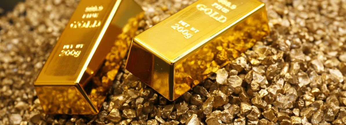 how-the-narrative-around-sandstorm-gold-is-evolving-amid-analyst-upgrades-and-new-risks