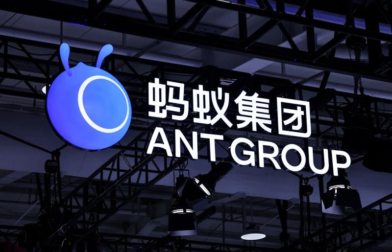 chinese-tech-giants-pause-stablecoin-plans-after-beijing-steps-in,-ft-reports