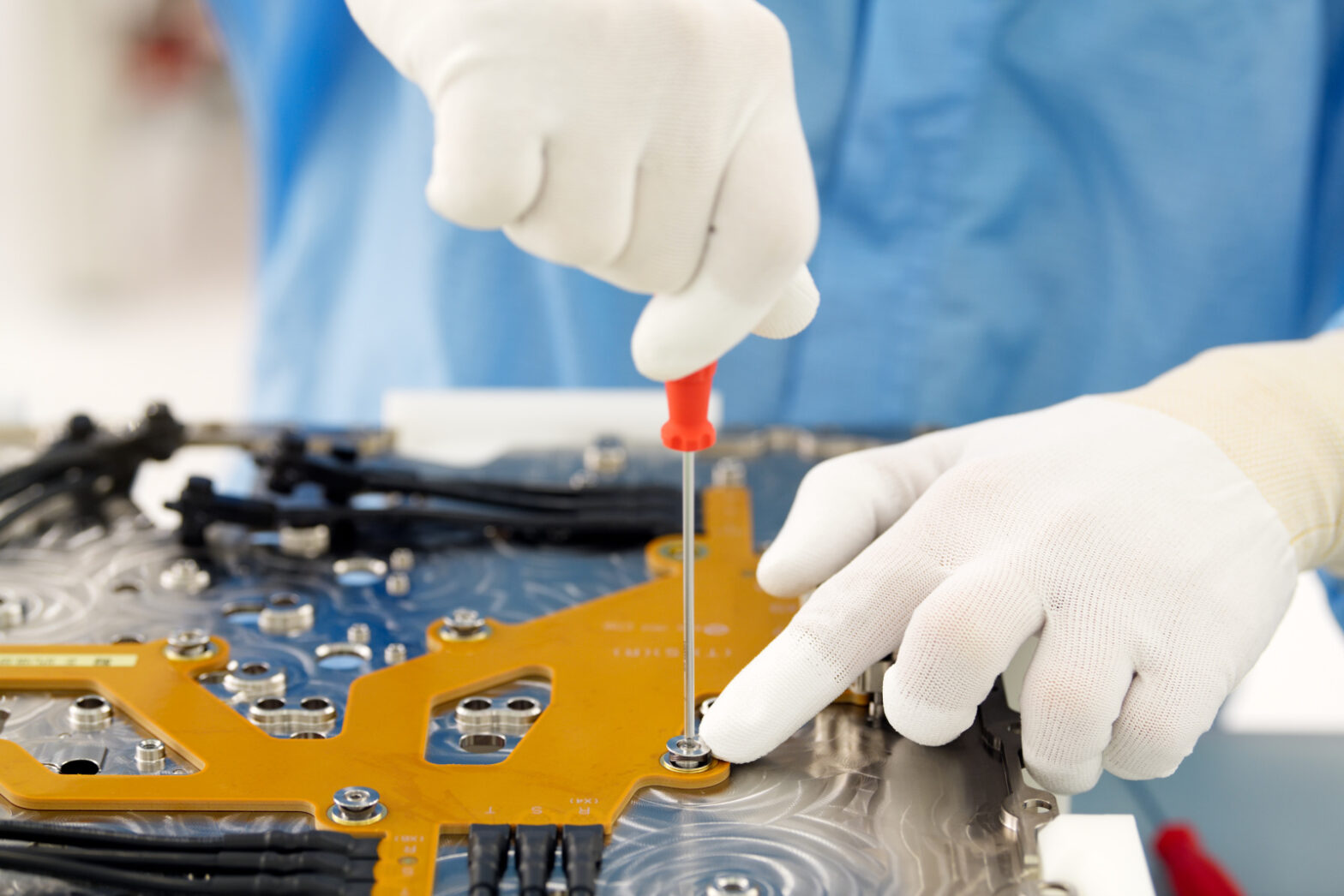 1-top-growth-stock-to-buy-and-hold-for-the-next-10-years