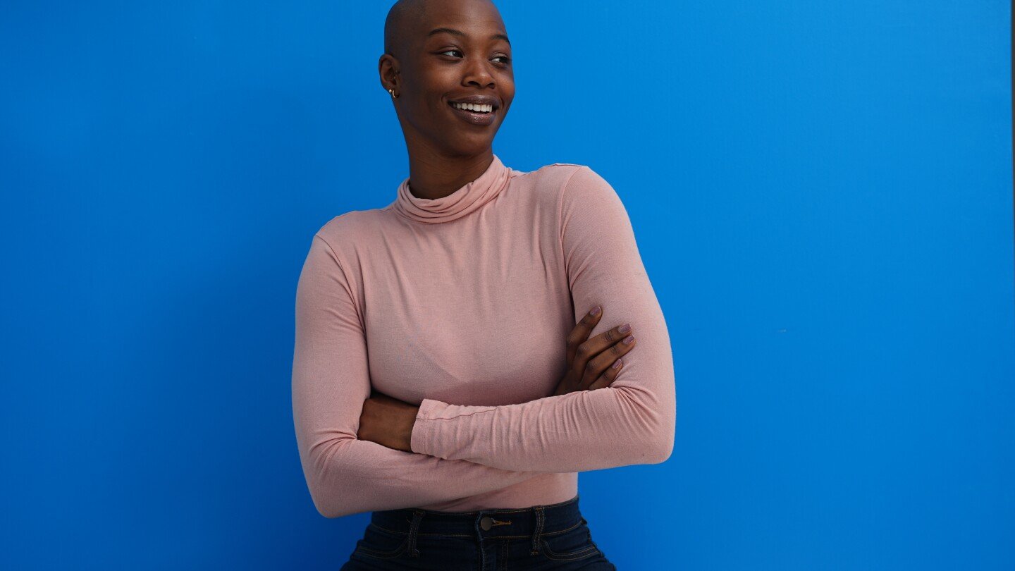 with-confidence-and-support-from-each-other,-more-women-are-redefining-baldness-as-beautiful