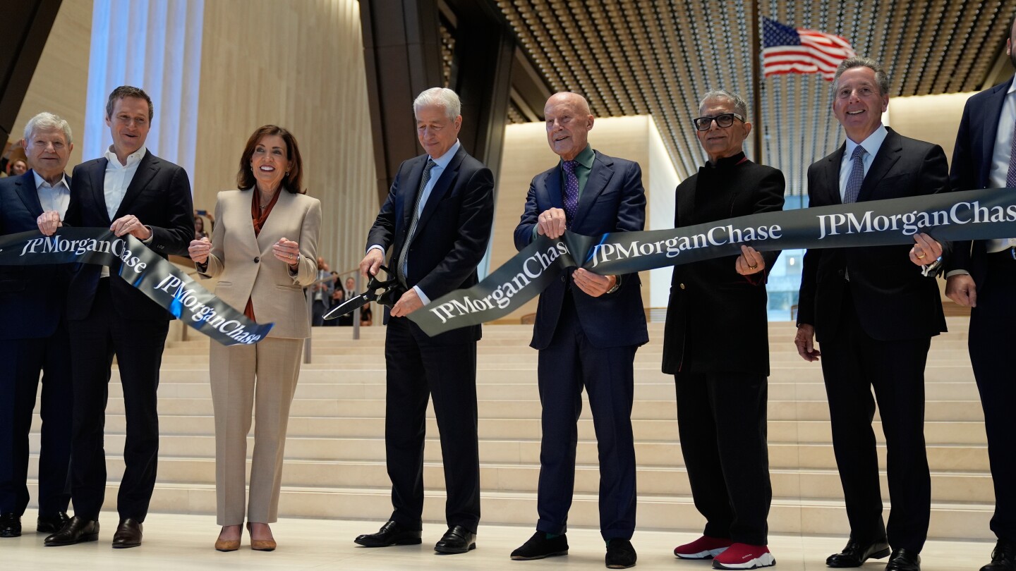 jpmorgan-chase-unveils-new-60-story-headquarters,-reshaping-new-york-city’s-skyline