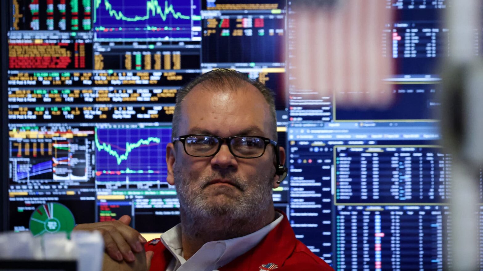 santoli’s-tuesday-market-wrap-up:-stocks-held-monday’s-1%-pop-in-churning,-low-momentum-session