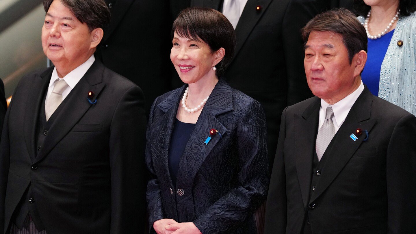 ¿quien-es-sanae-takaichi,-la-primera-lider-femenina-y-estrella-ultraconservadora-de-japon?