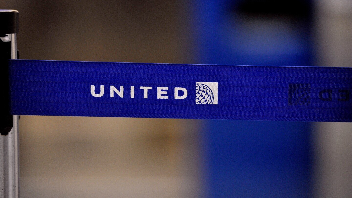 a-united-airlines-emergency-landing-likely-caused-by-collision-with-a-weather-balloon
