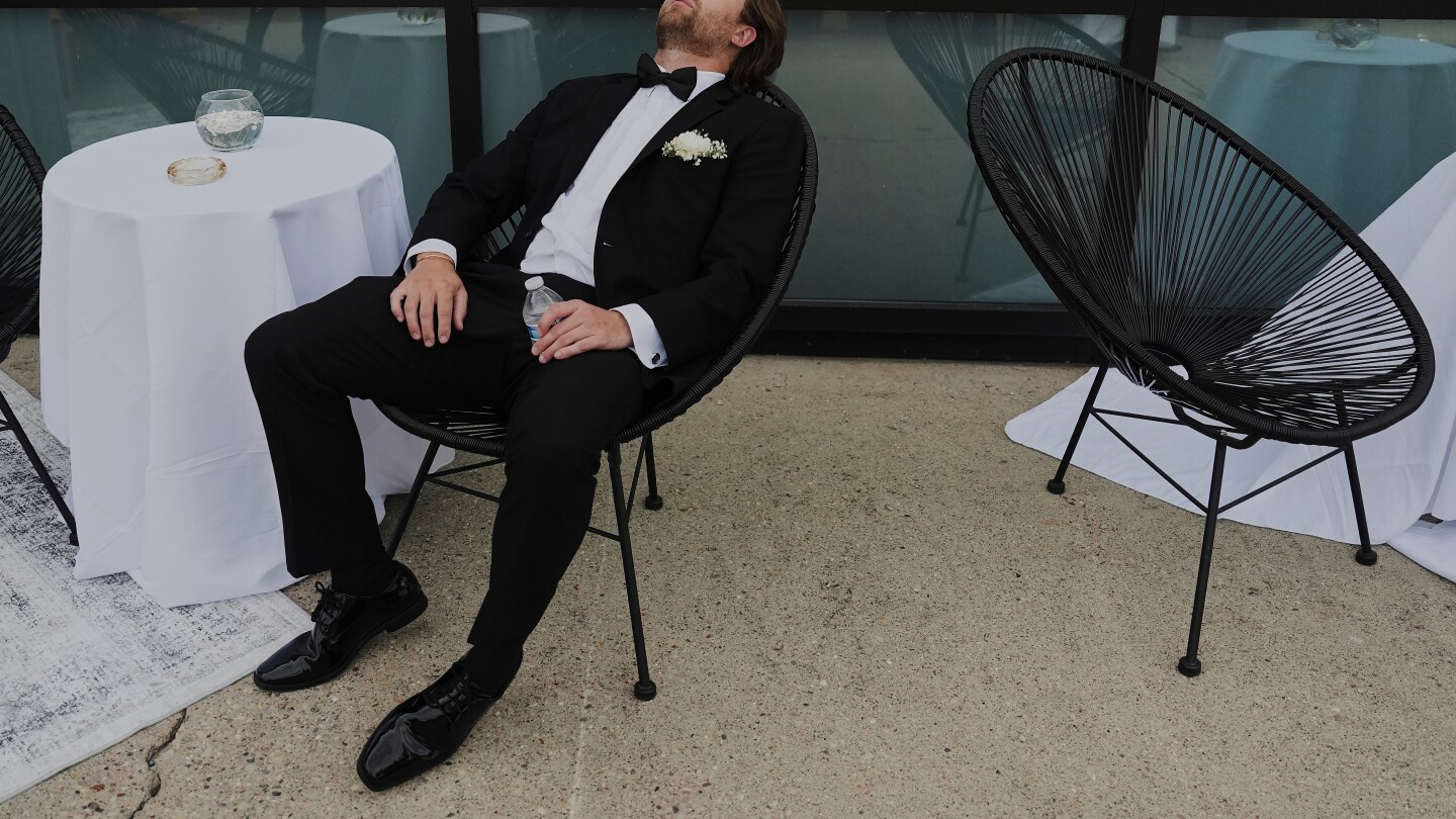 wedding-etiquette-includes-being-mindful-of-how-much-it-costs-guests-to-attend