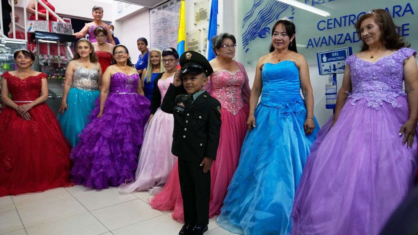 fiesta-de-15-anos-a-los-70:-abuelas-colombianas-cumplen-el-sueno-de-su-juventud