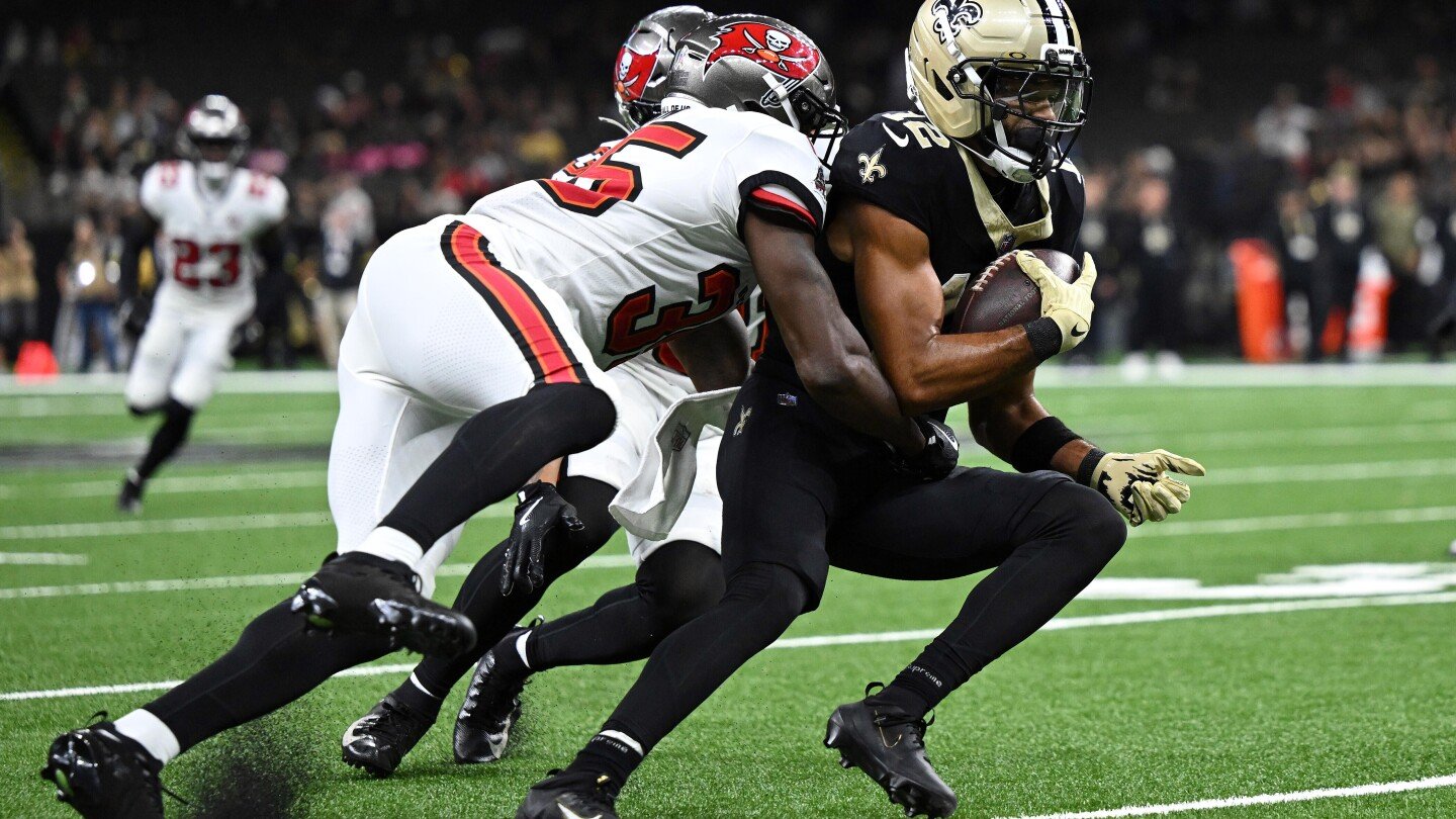 questionable-nfl-officiating-again-takes-the-spotlight-in-week-8