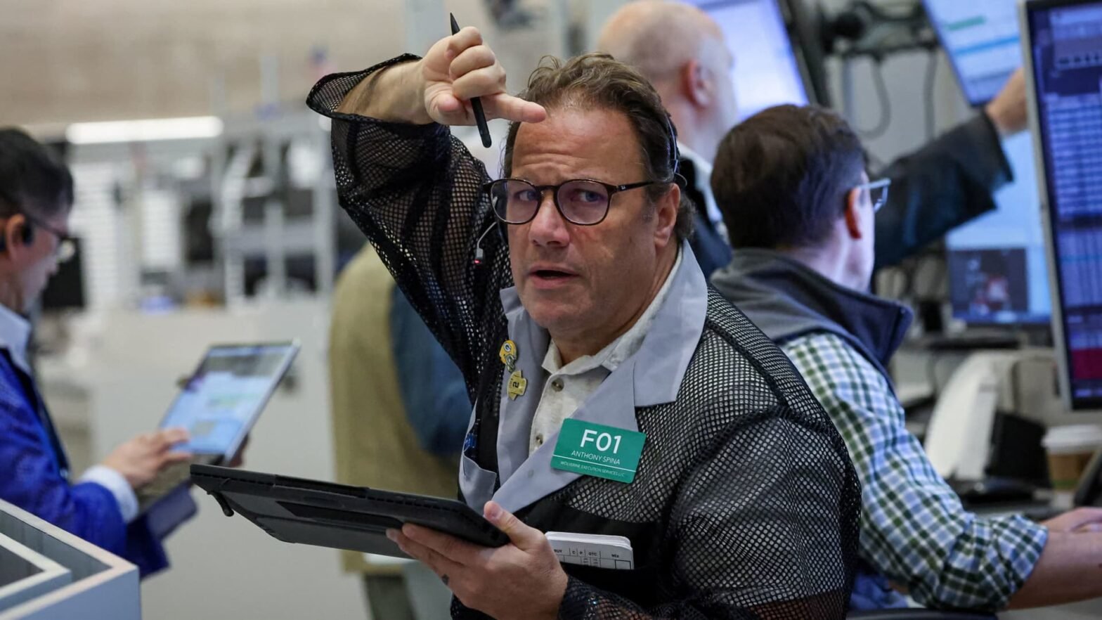 stock-futures-are-little-changed-after-major-us.-indexes-notch-record-highs:-live-updates