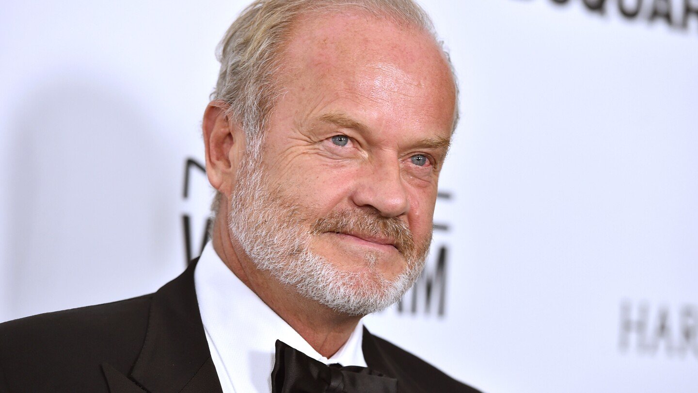 kelsey-grammer,-70,-announces-the-birth-of-his-8th-child:-‘isn’t-that-lovely?’