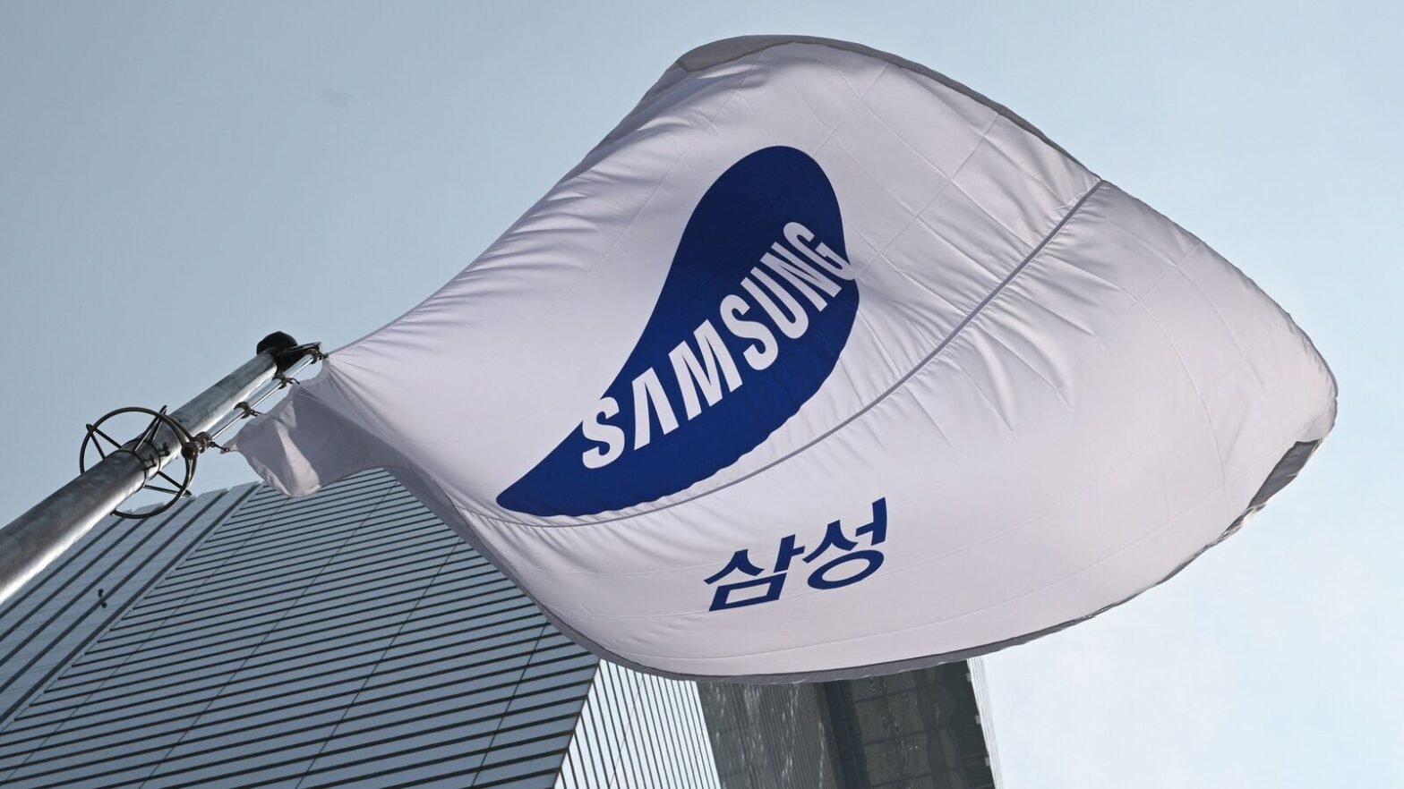samsung-stock-price-jumps-over-5%-after-q3-earnings.-here-are-5-key-highlights