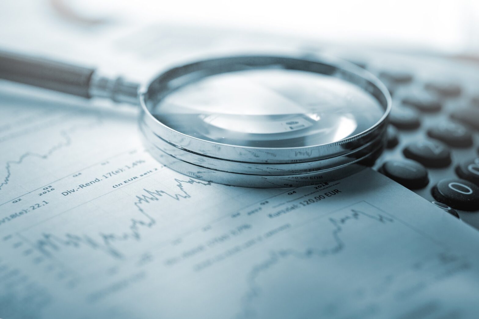 the-stock-market-is-doing-something-for-the-7th-time-since-1990-—-it-hints-at-a-very-big-move-in-the-next-year