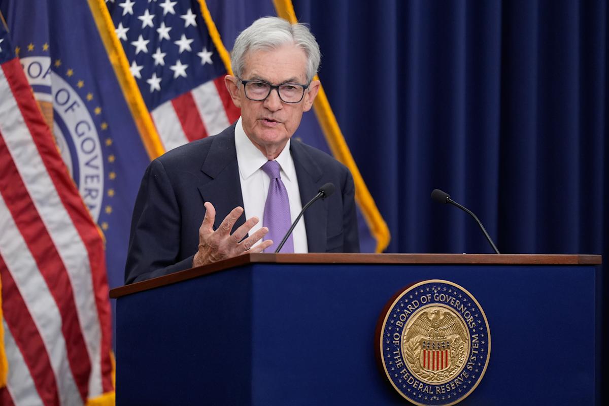 fed’s-powell:-stock-market-is-helping-support-consumer-spending-now