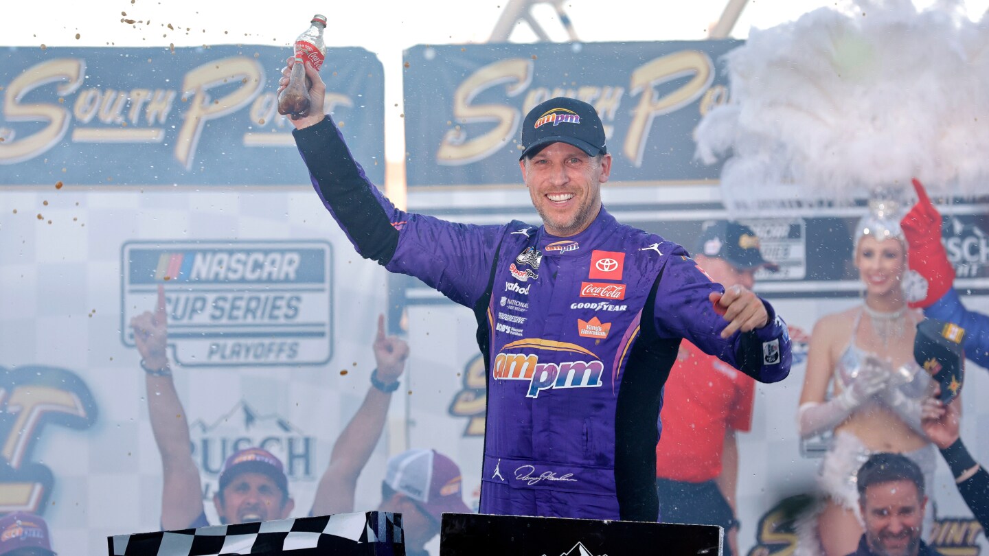 denny-hamlin-races-for-his-dying-father’s-last-chance-to-see-him-win-a-nascar-championship