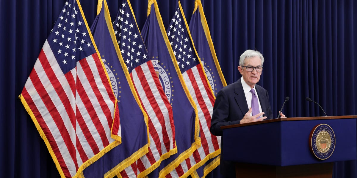 stocks-could-be-in-a-bubble.-as-long-as-the-fed-cuts-rates,-who-cares?