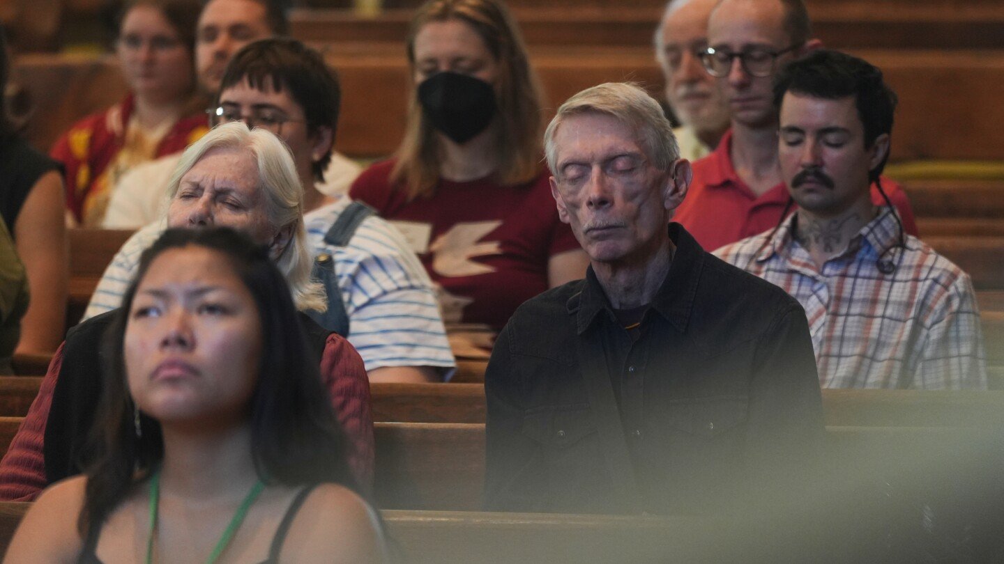 young-adults-turn-to-quakers’-silent-worship-to-offset-—-and-cope-with