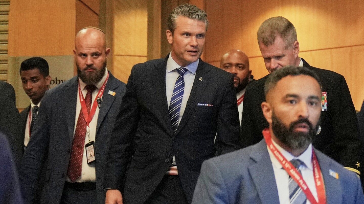 hegseth-pide-a-las-fuerzas-armadas-asignar-a-decenas-de-abogados-al-departamento-de-justicia