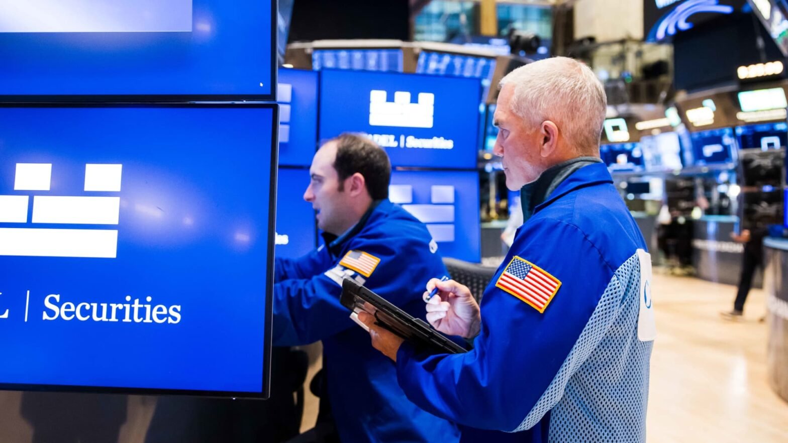 s&p-500-just-rose-for-a-6th-straight-month.-but-underneath-the-surface-a-problem-is-lurking