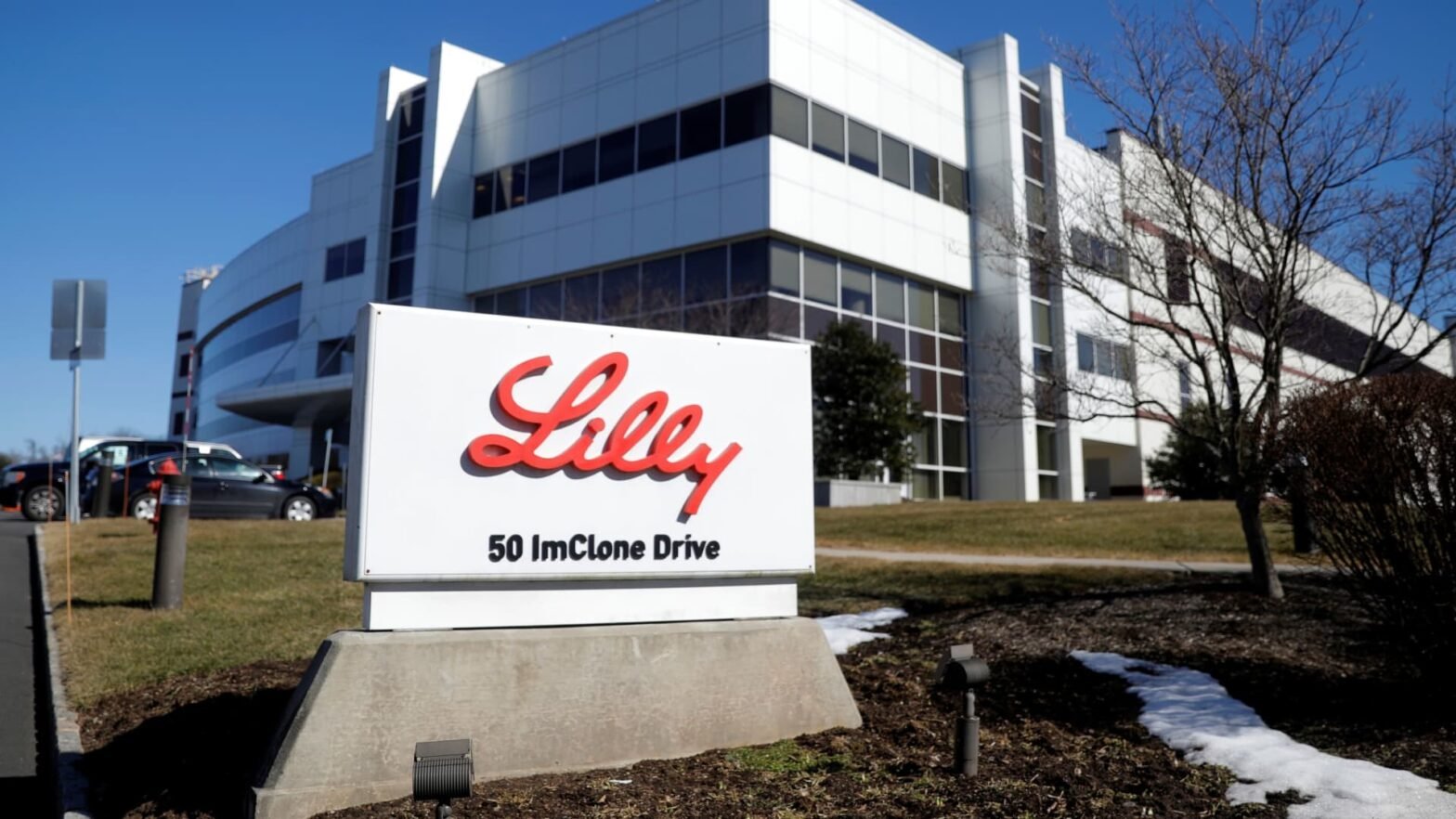 tech-rules-monday’s-stock-market-—-plus,-eli-lilly’s-big-comeback-and-new-vote-of-confidence