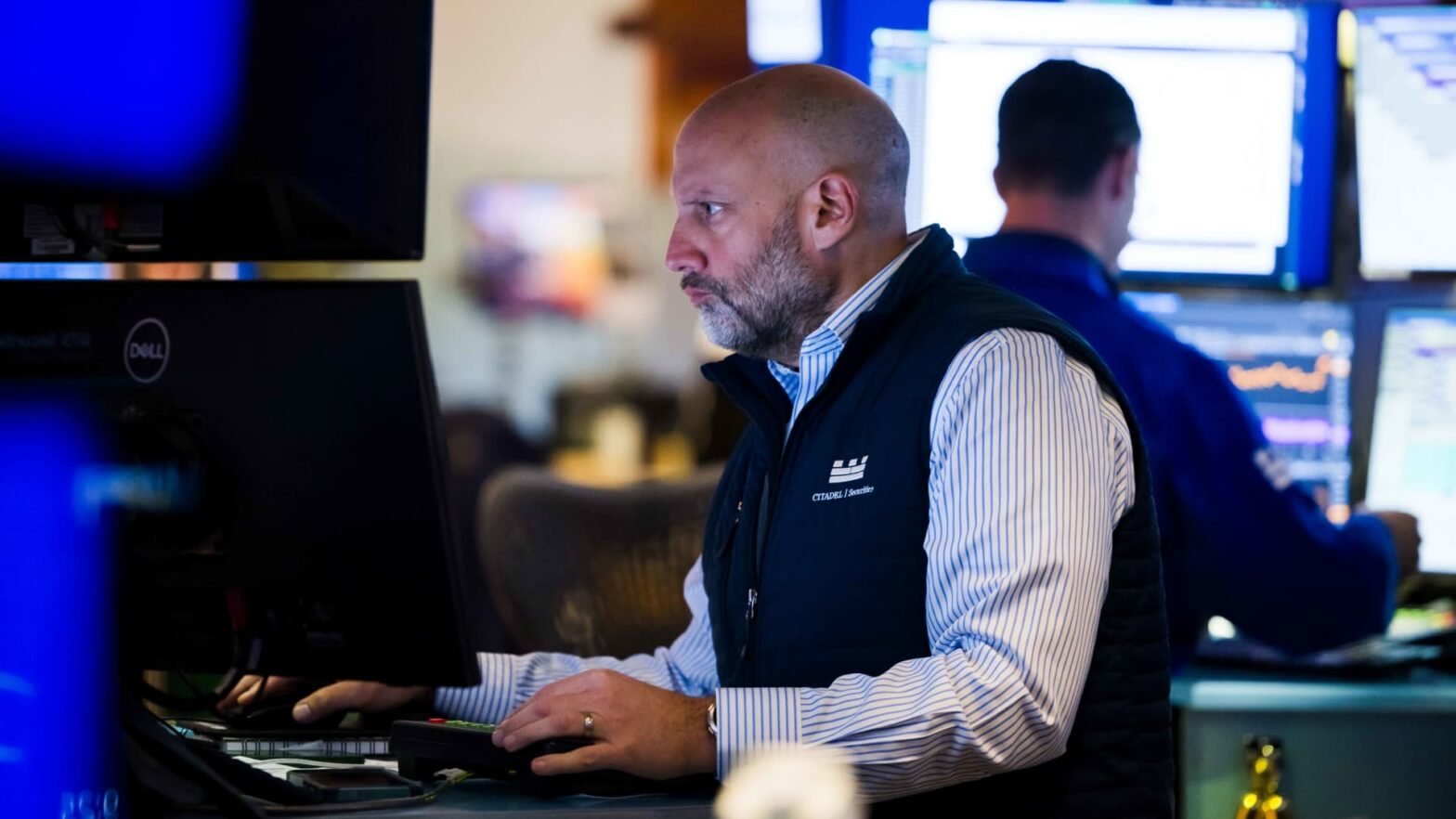 stock-futures-are-little-changed-after-ai-stocks-start-november-off-strong:-live-updates