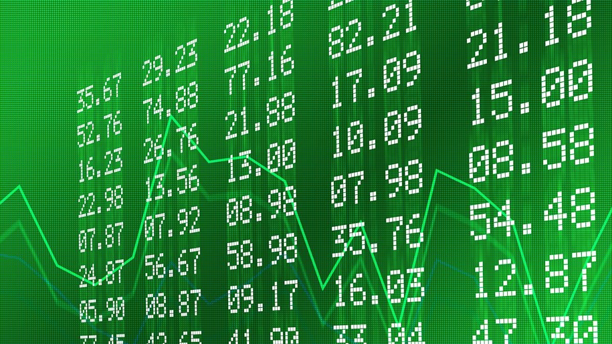 the-stock-market-is-making-the-economy-‘look-better’-than-it-is