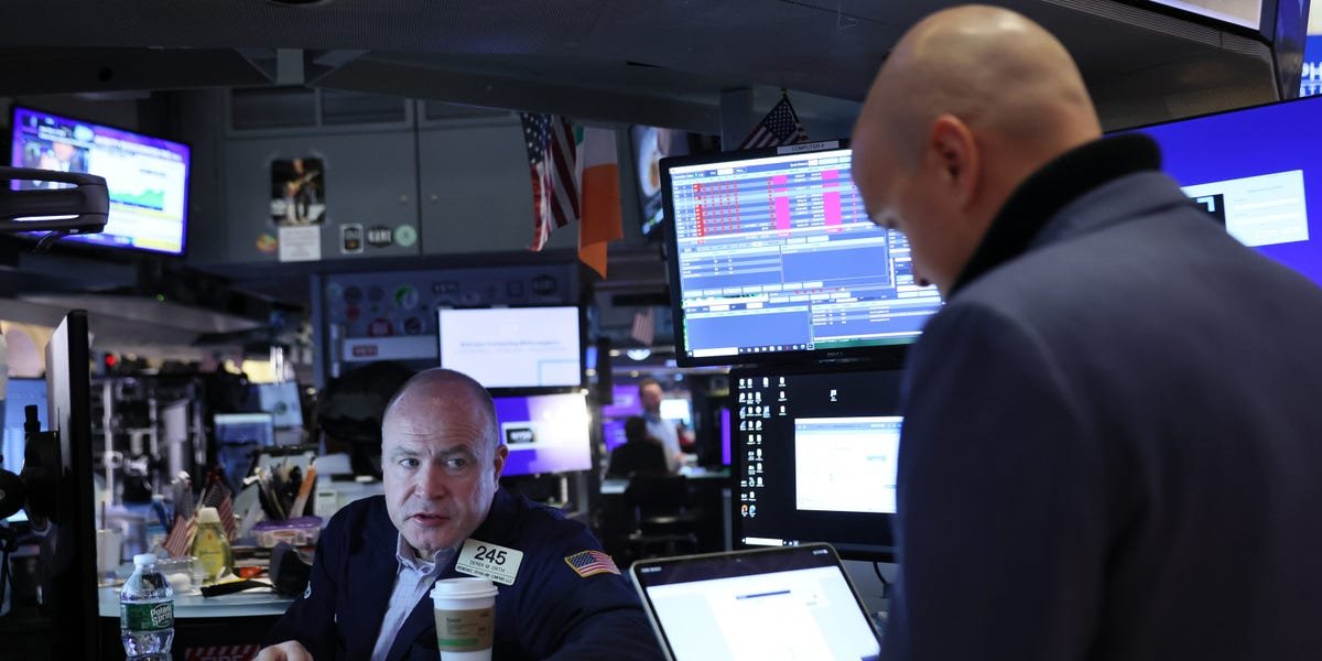 wall-street-is-suddenly-sounding-the-alarm-on-sky-high-valuations-as-palantir-tumbles