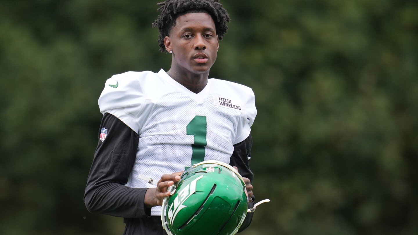 jets-trade-star-cornerback-sauce-gardner-to-colts-in-stunning-deadline-deal,-ap-source-says