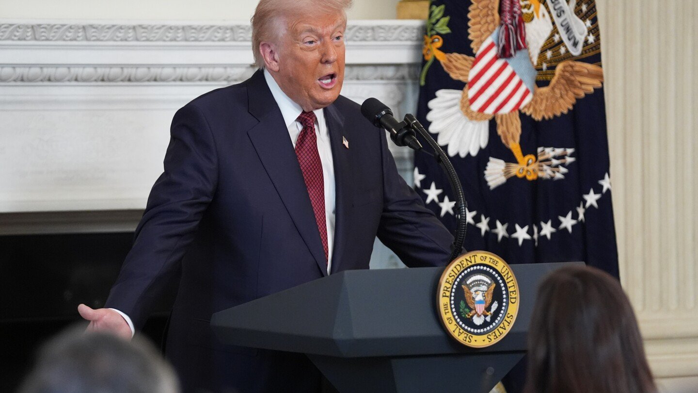 trump-may-become-the-face-of-economic-discontent,-a-year-after-such-worries-helped-him-win-big