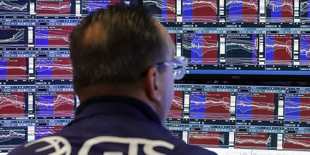 ai-fatigue-detected:-4-recent-developments-show-the-stock-market’s-driving-engine-is-at-a-crossroads
