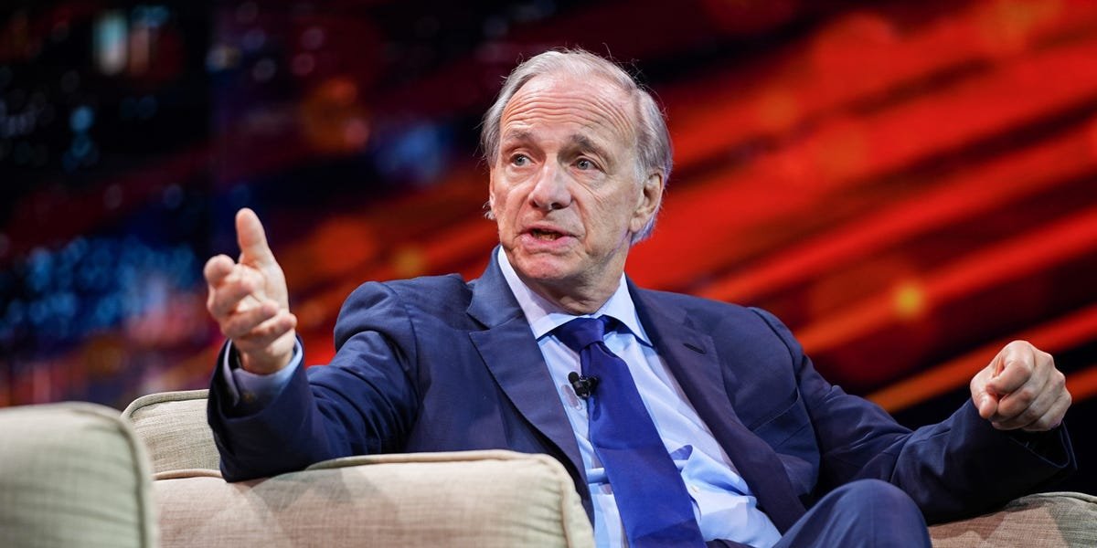 legendary-investor-ray-dalio-says-the-stock-market-is-headed-for-one-last-hurrah-before-the-bubble-bursts