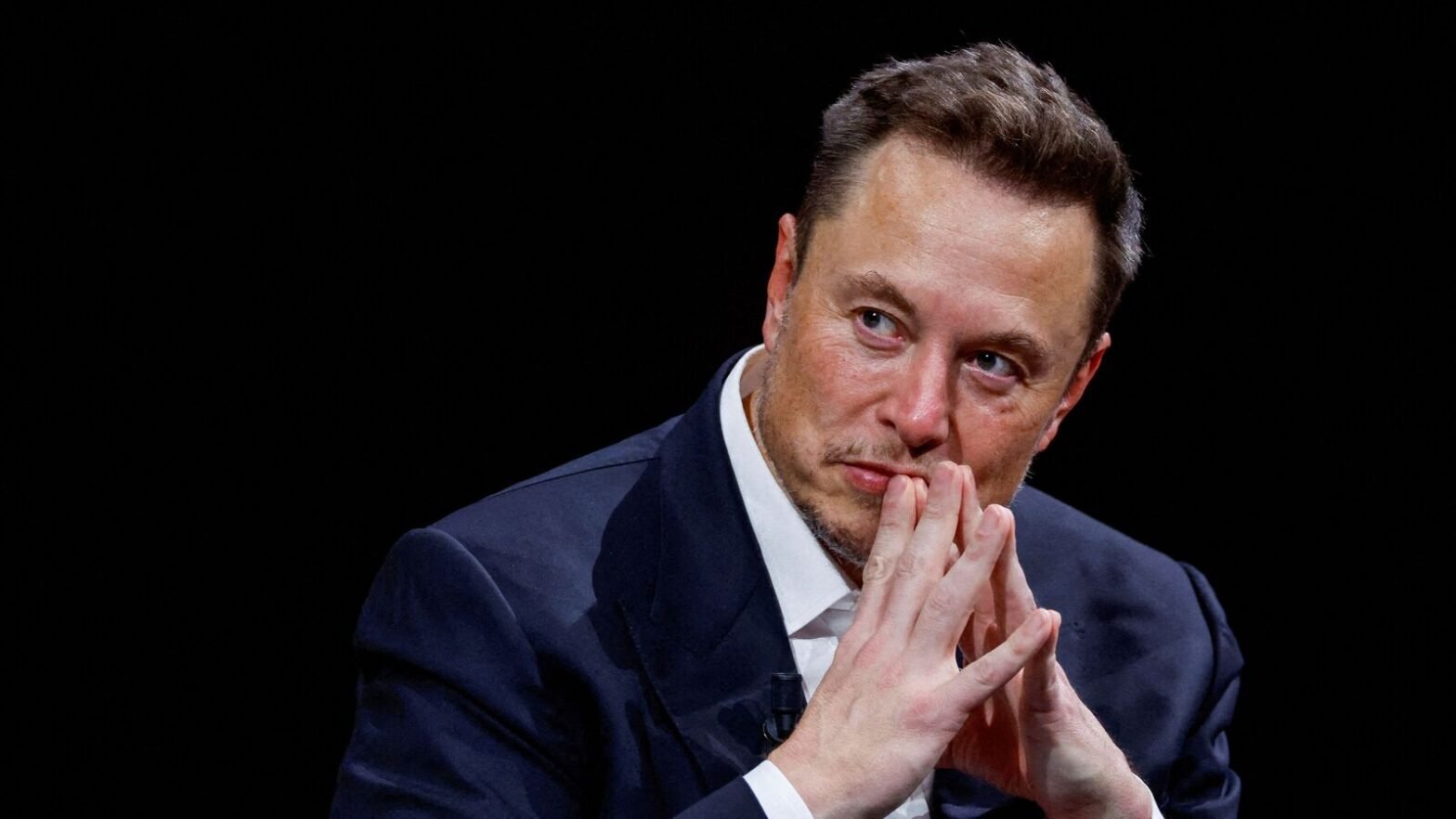 tesla-stock-drops-4.8%-on-us-stock-market-after-ceo-elon-musk-secured-shareholder-nod-for-$1-trillion-pay-package