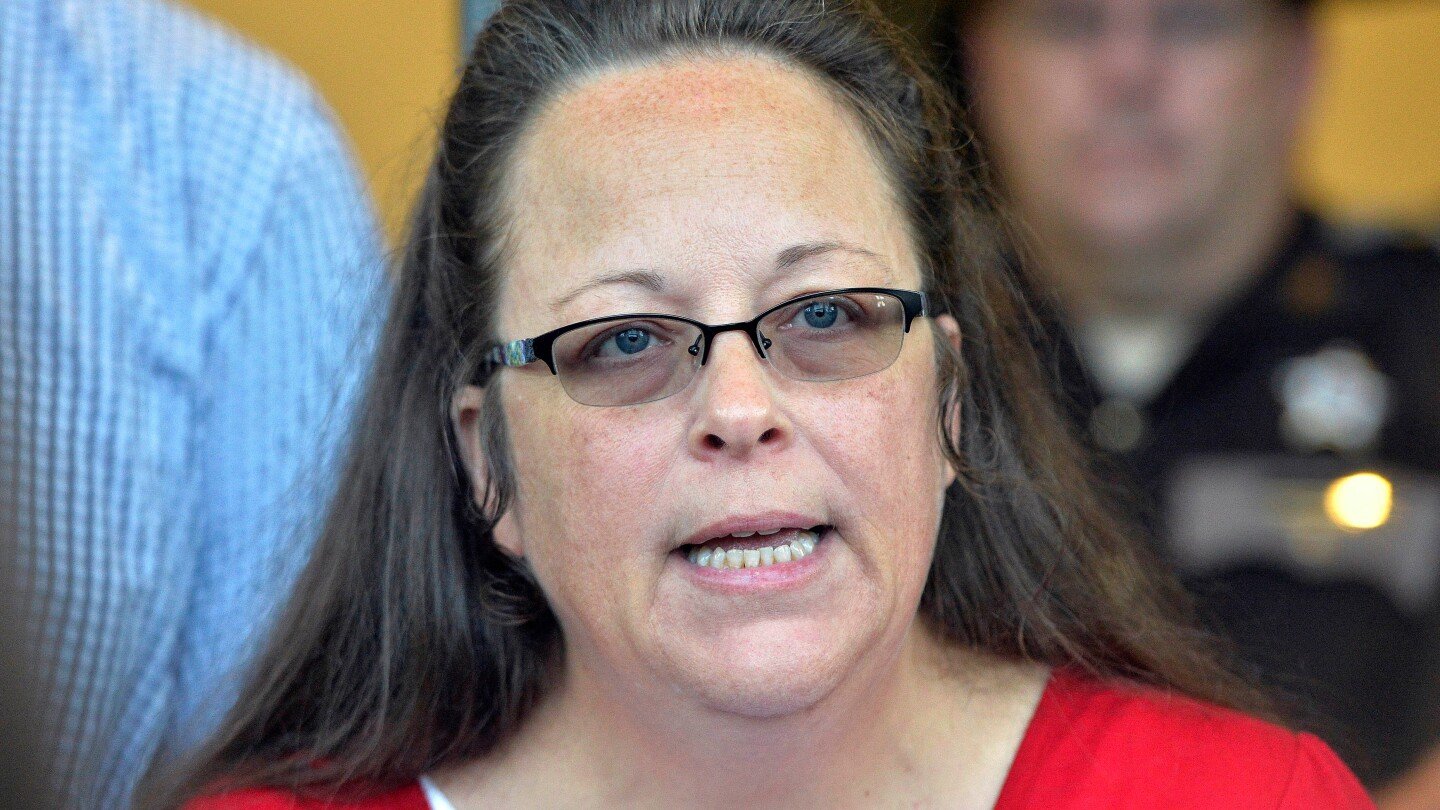 supreme-court-weighs-longshot-appeal-to-overturn-decision-legalizing-same-sex-marriage-nationwide