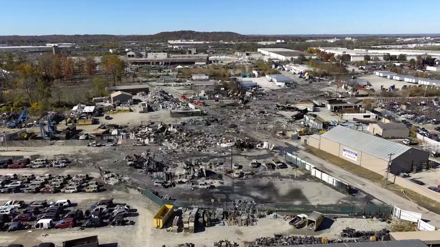 investigators-look-into-‘repeating-bell’-heard-during-takeoff-of-ups-cargo-plane-that-crashed