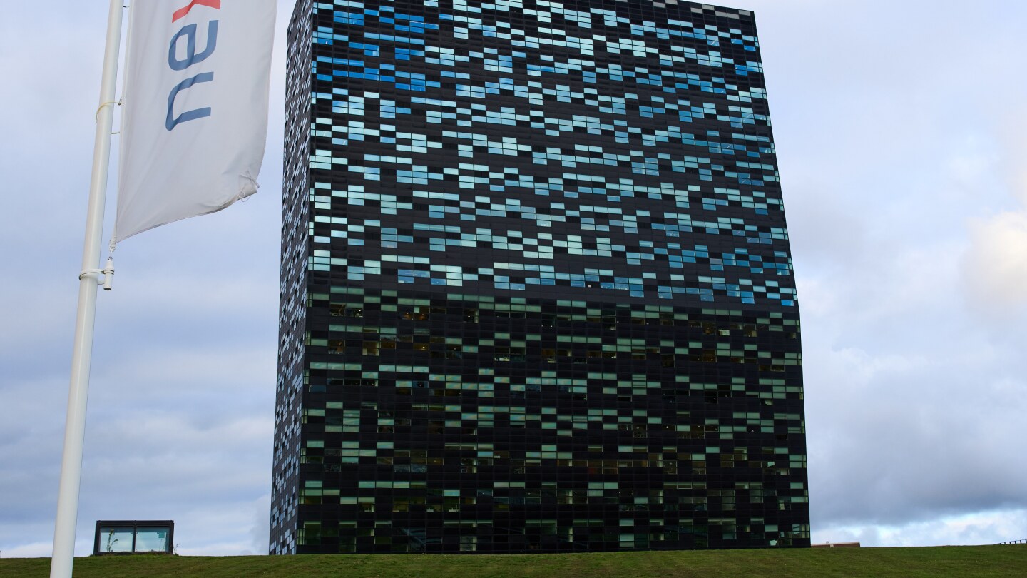 a-crisis-at-chipmaker-nexperia-sent-automakers-scrambling.-here’s-what-to-know