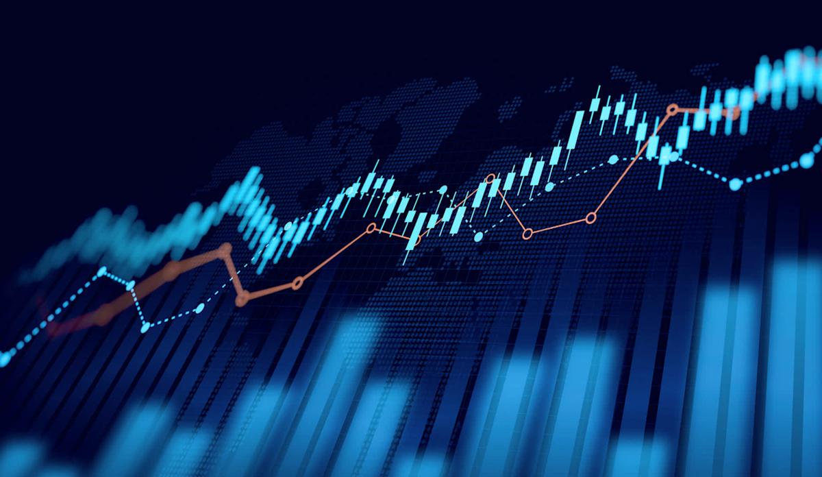 analysts-stunned-as-stock-market-reflects-unexpected-trend-in-investments:-‘glory-days’